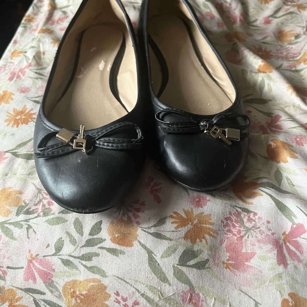 Black Leather Ballet Flats with Bow